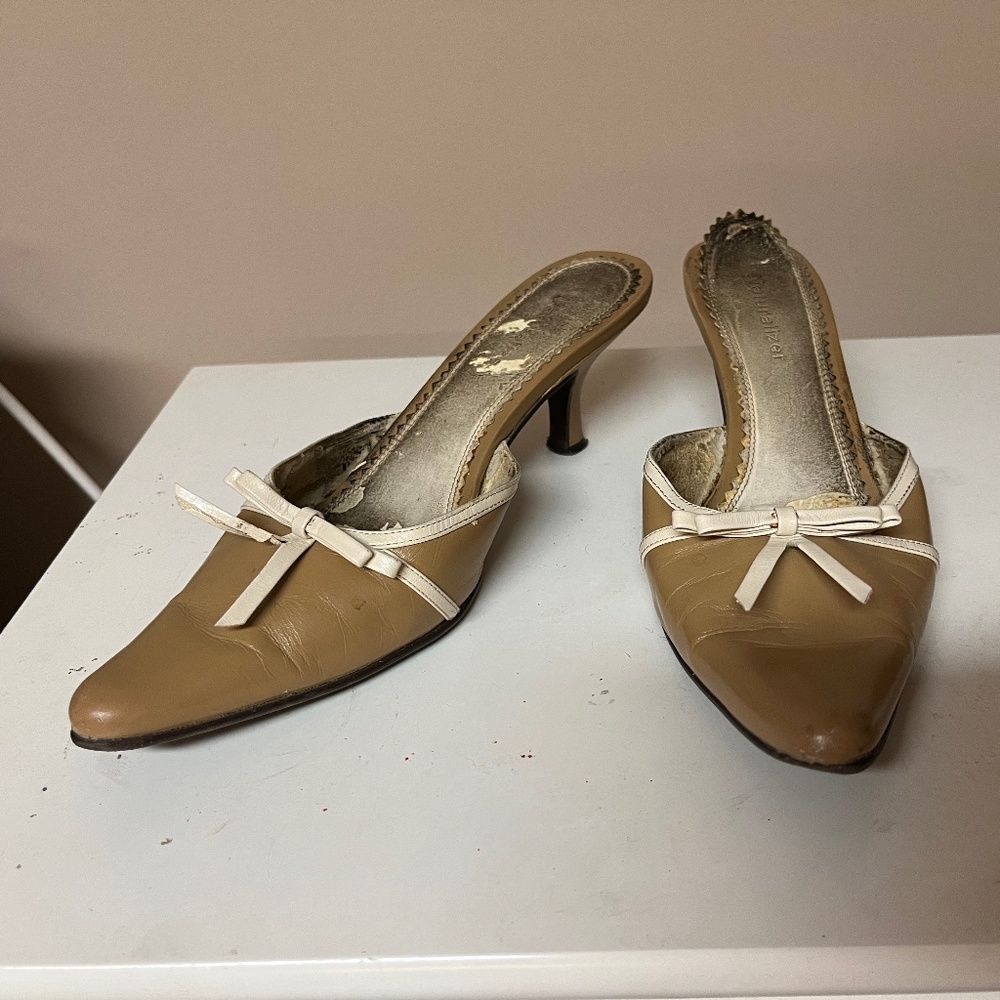 Heels tan 6